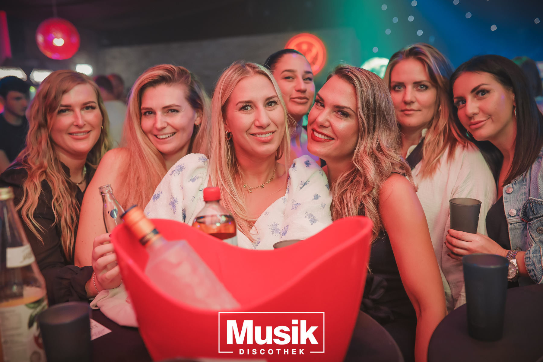 https://musik-discothek.disco2app.com/media/galleries/20/photos/3494.jpg