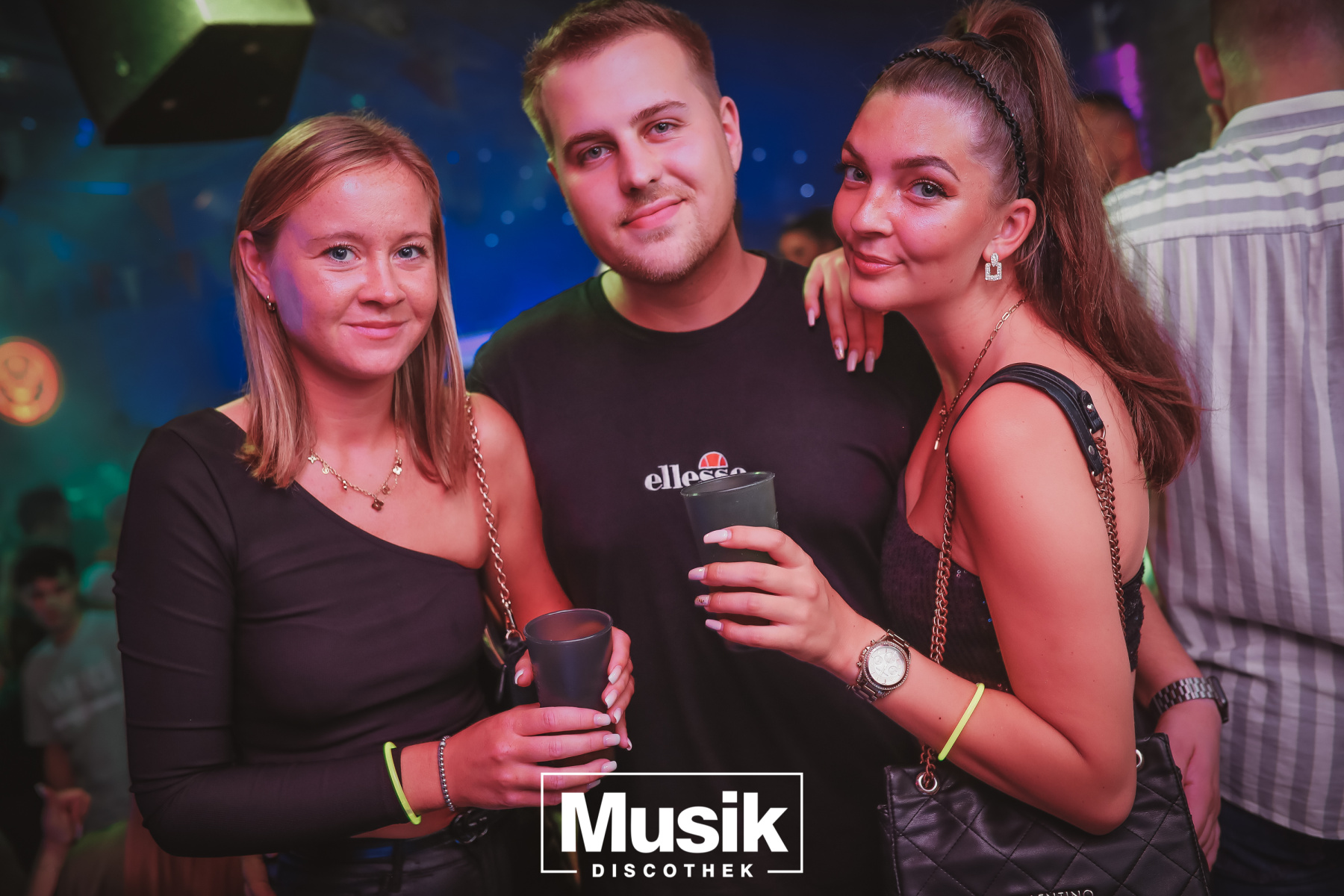 https://musik-discothek.disco2app.com/media/galleries/20/photos/3542.jpg