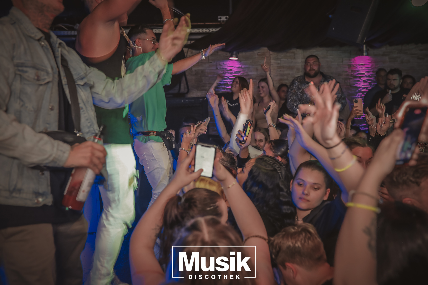 https://musik-discothek.disco2app.com/media/galleries/20/photos/3590.jpg