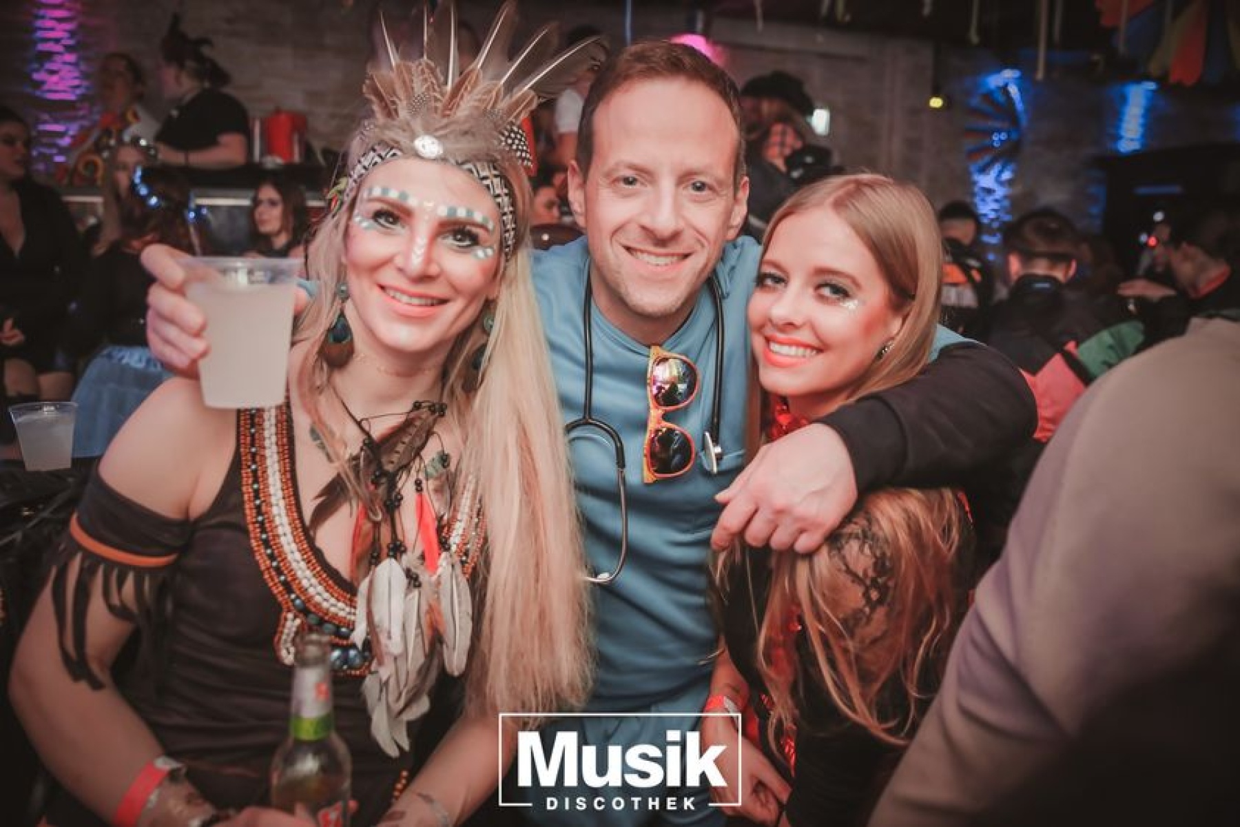 https://musik-discothek.disco2app.com/media/galleries/22/photos/052.jpg