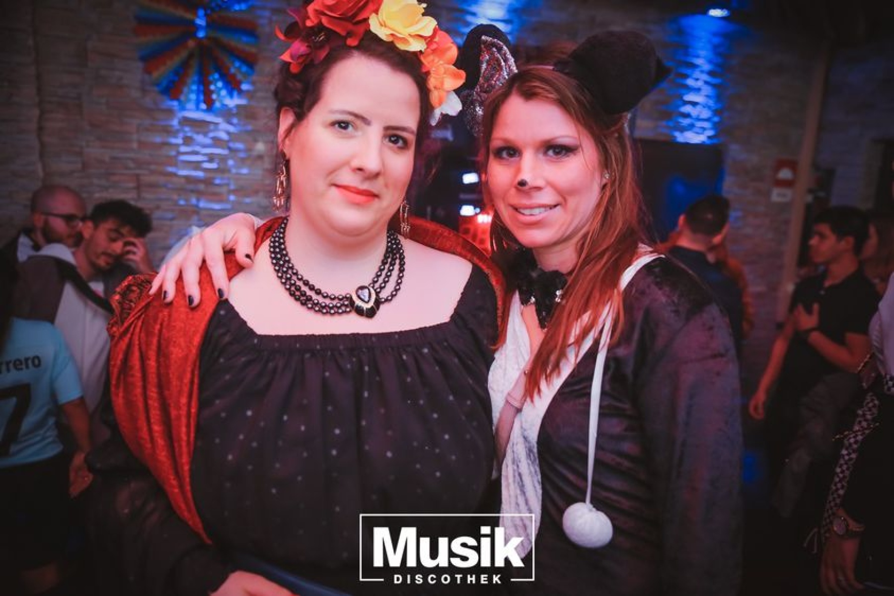 https://musik-discothek.disco2app.com/media/galleries/22/photos/093.jpg