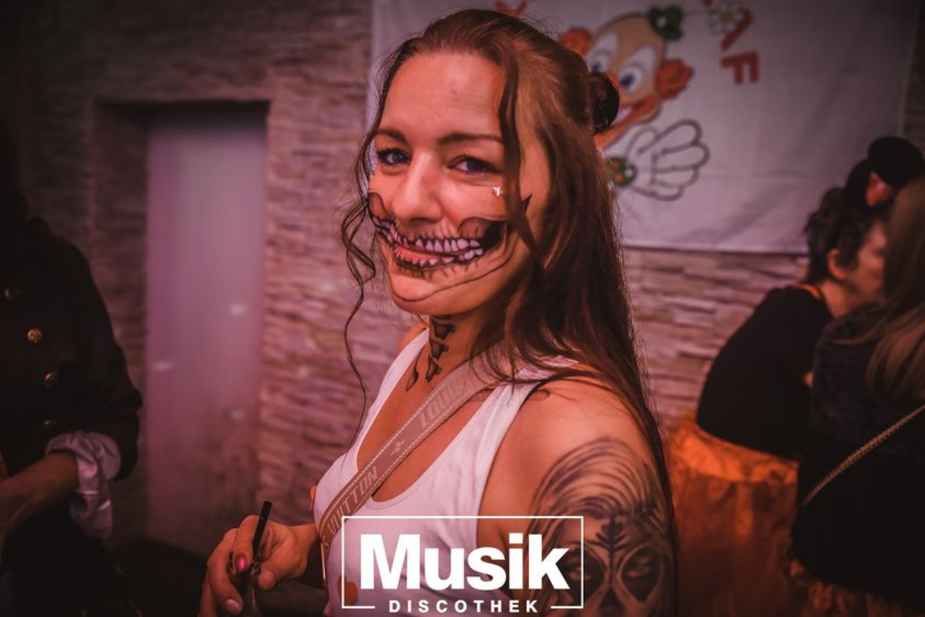 https://musik-discothek.disco2app.com/media/galleries/22/photos/262.jpg