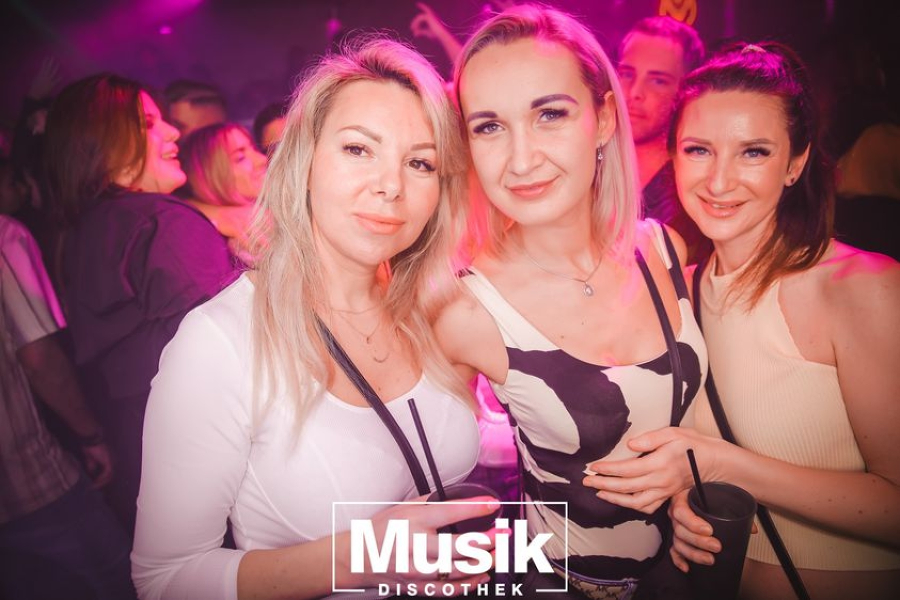 https://musik-discothek.disco2app.com/media/galleries/22/photos/320.jpg