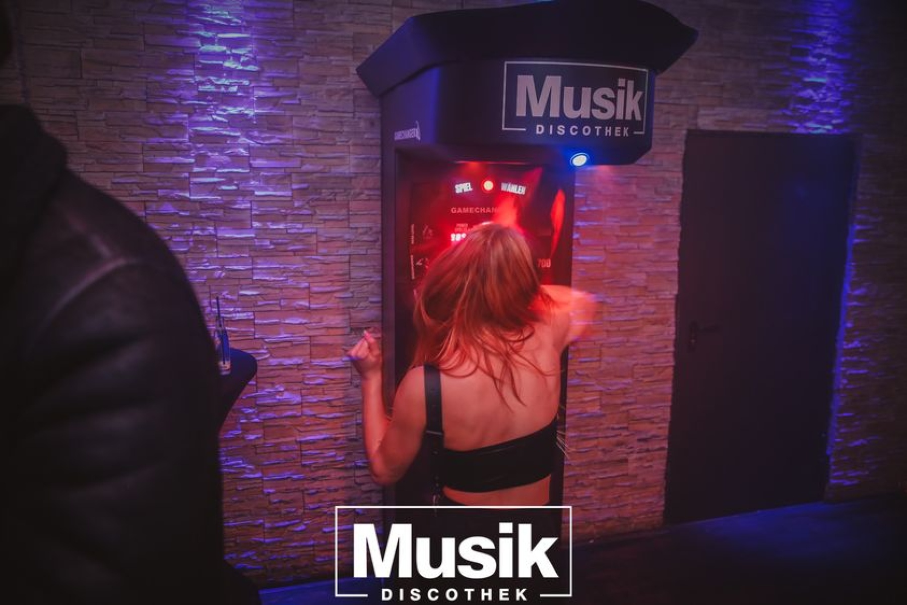 https://musik-discothek.disco2app.com/media/galleries/22/photos/343.jpg