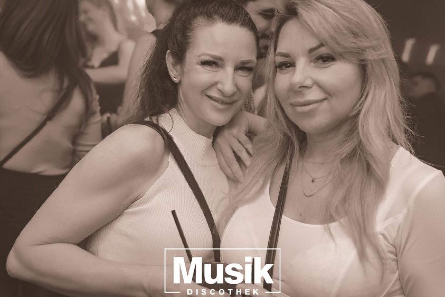 https://musik-discothek.disco2app.com/media/galleries/22/photos/356.jpg