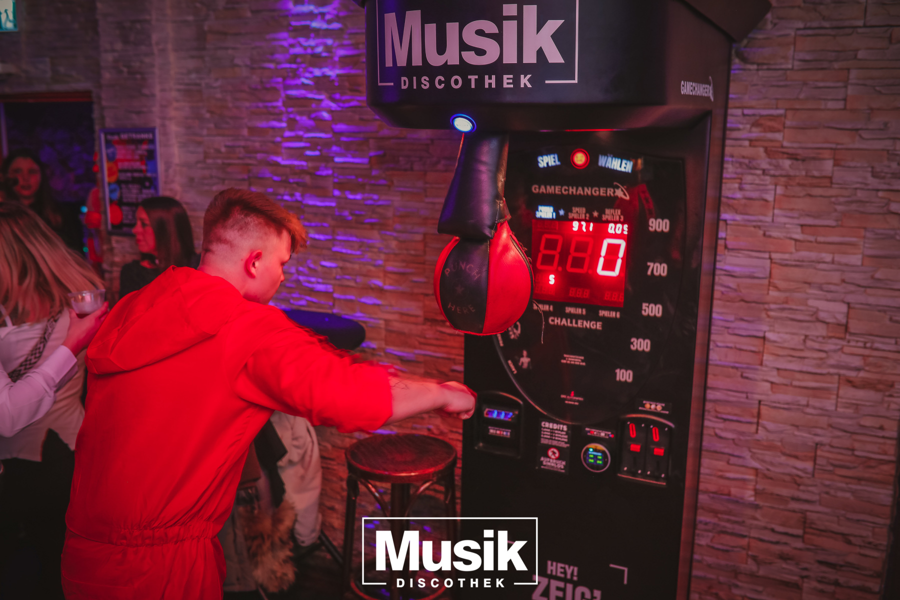 https://musik-discothek.disco2app.com/media/galleries/22/photos/3904.jpg