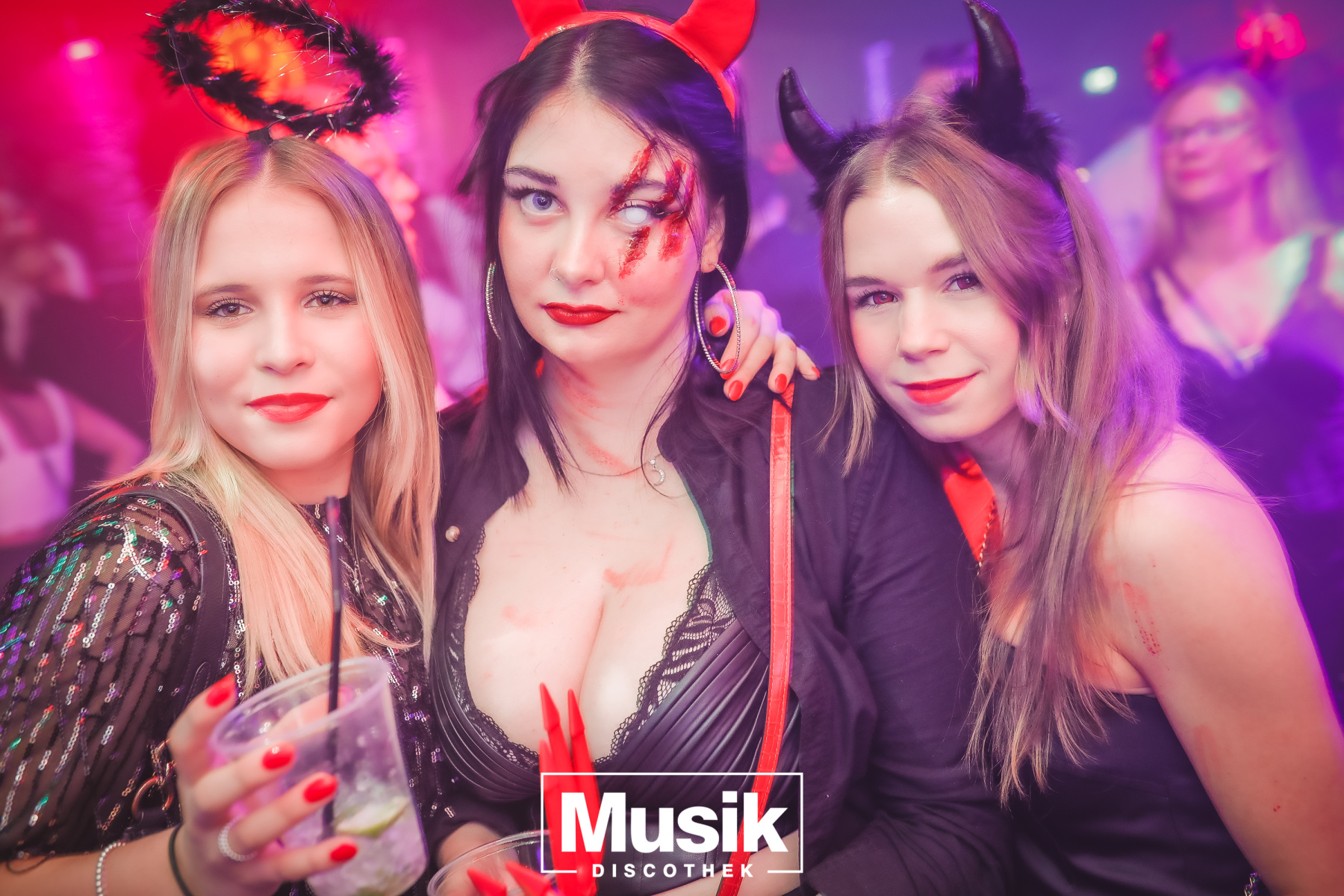 https://musik-discothek.disco2app.com/media/galleries/22/photos/3975.jpg