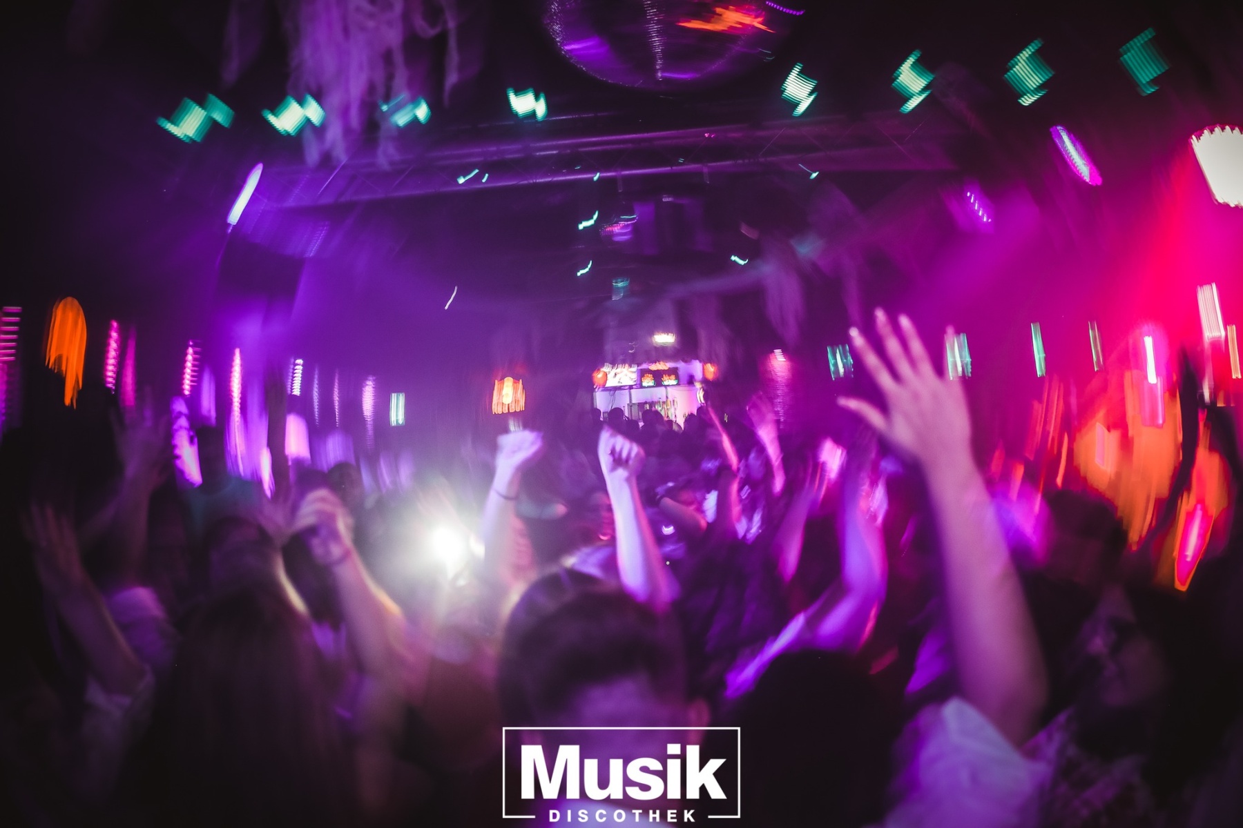 https://musik-discothek.disco2app.com/media/galleries/22/photos/463.jpg