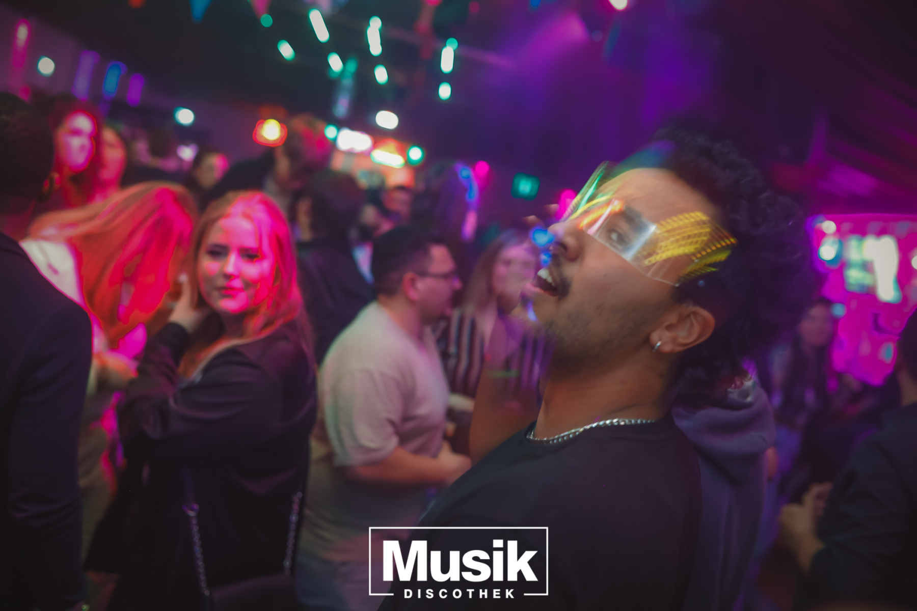 https://musik-discothek.disco2app.com/media/galleries/22/photos/664.jpg