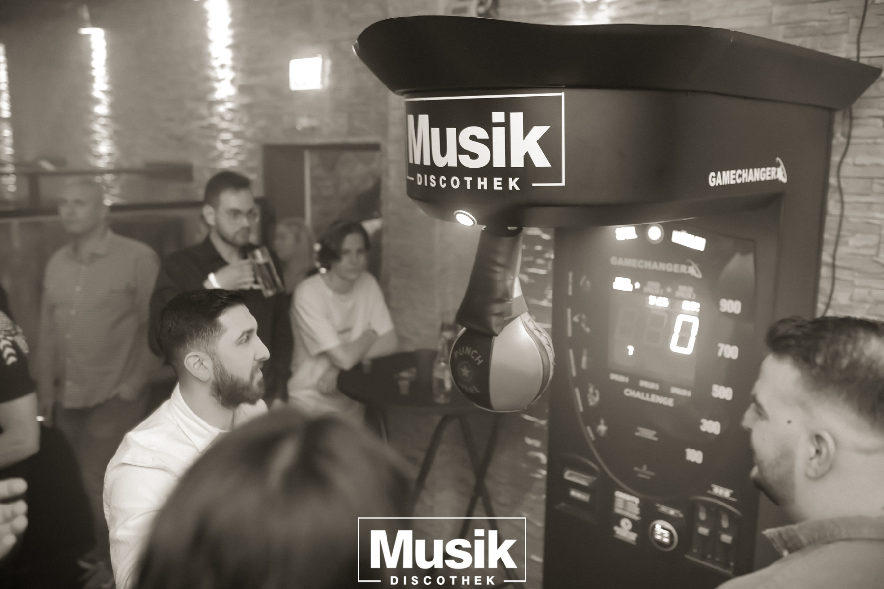 https://musik-discothek.disco2app.com/media/galleries/22/photos/786.jpg