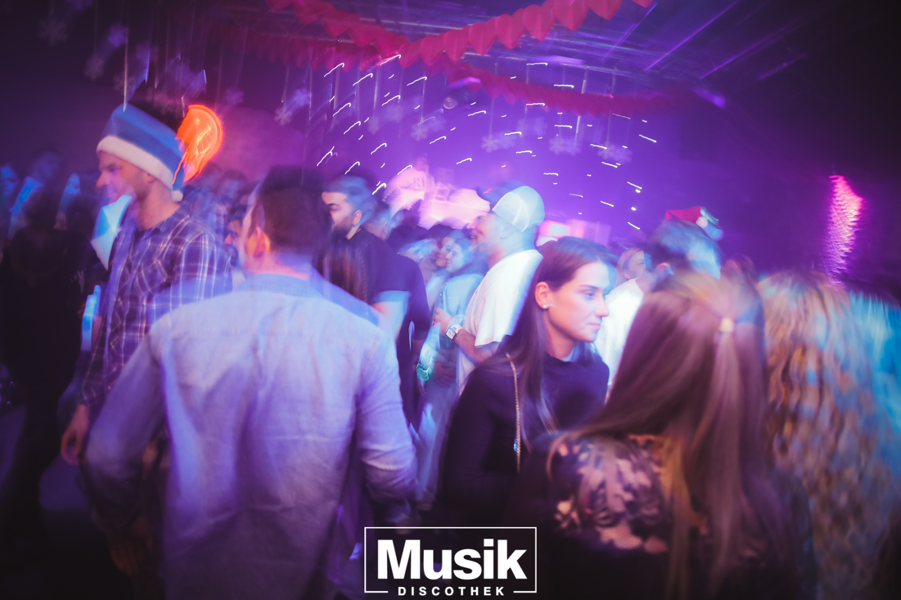 https://musik-discothek.disco2app.com/media/galleries/22/photos/803.jpg