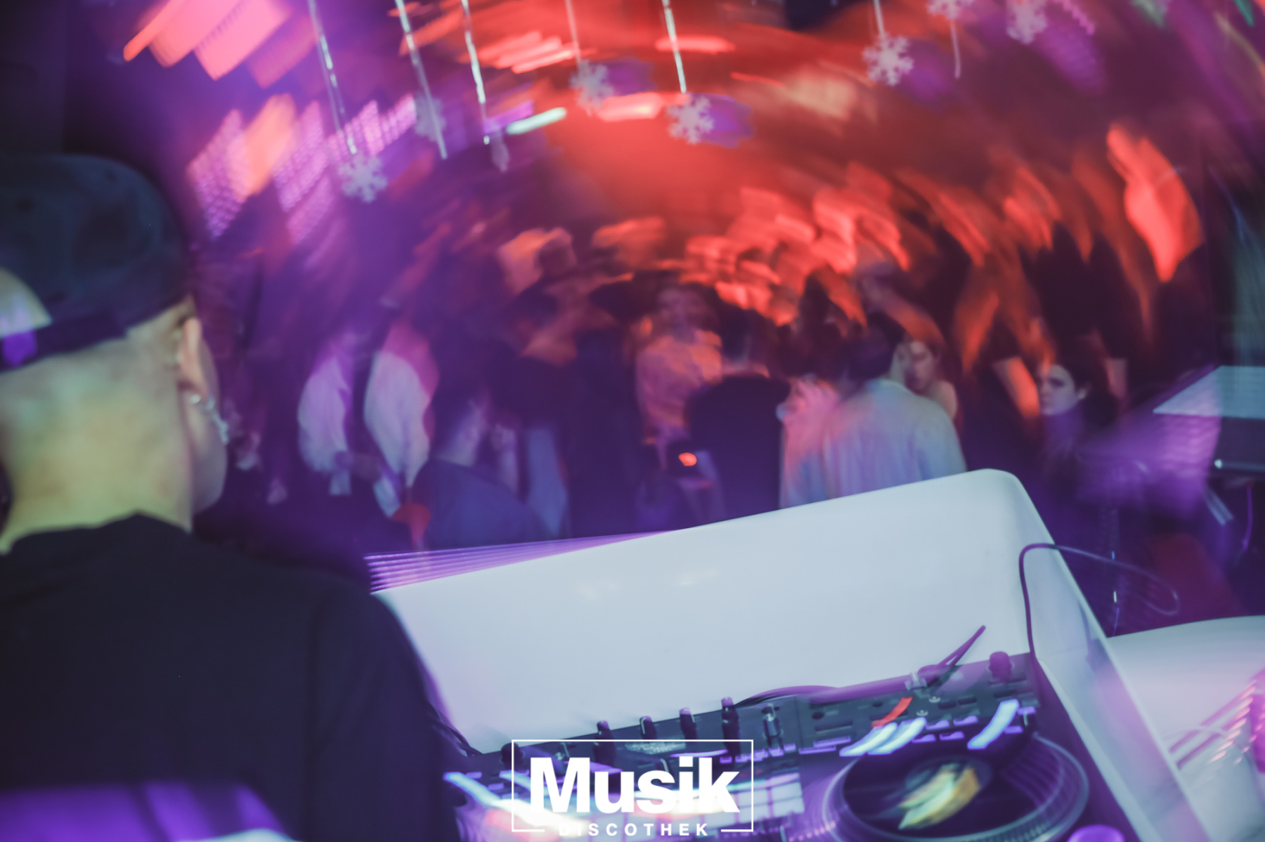 https://musik-discothek.disco2app.com/media/galleries/22/photos/861.jpg