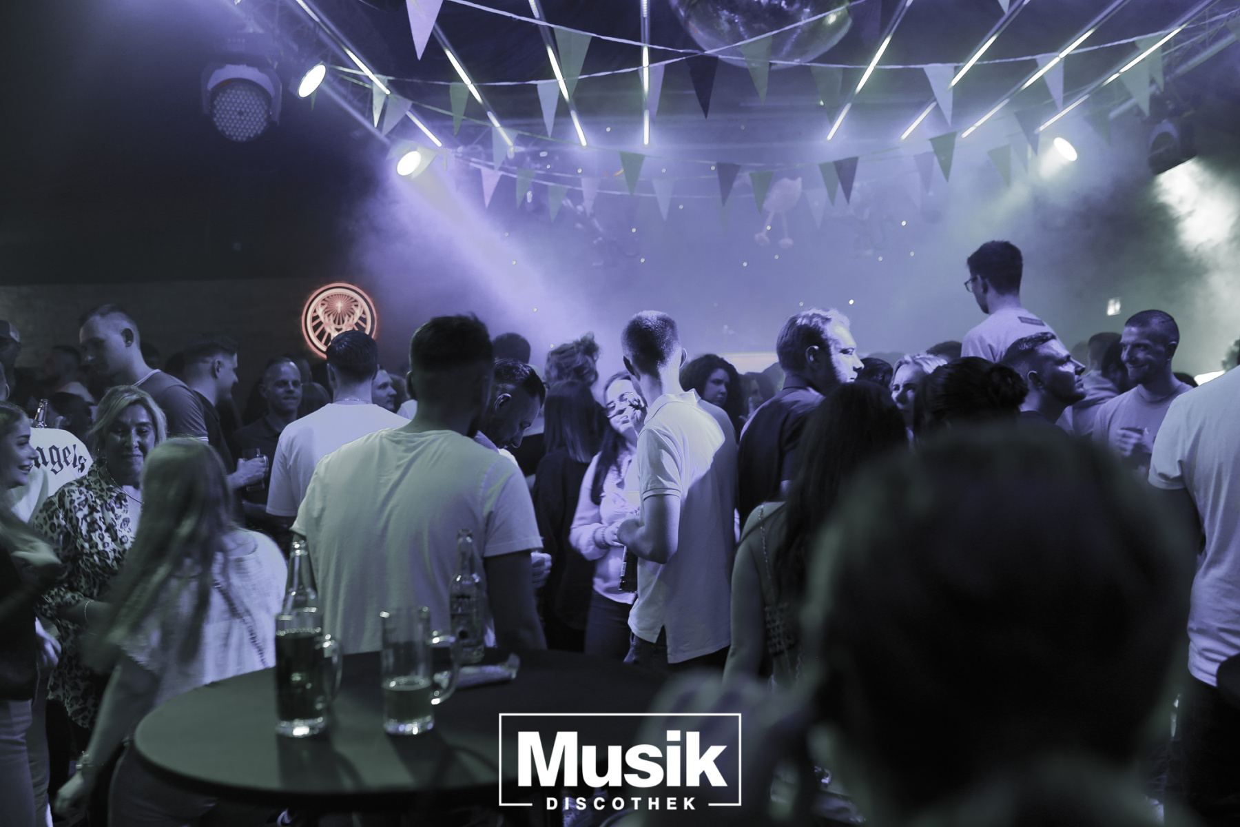 https://musik-discothek.disco2app.com/media/galleries/22/photos/933.jpg