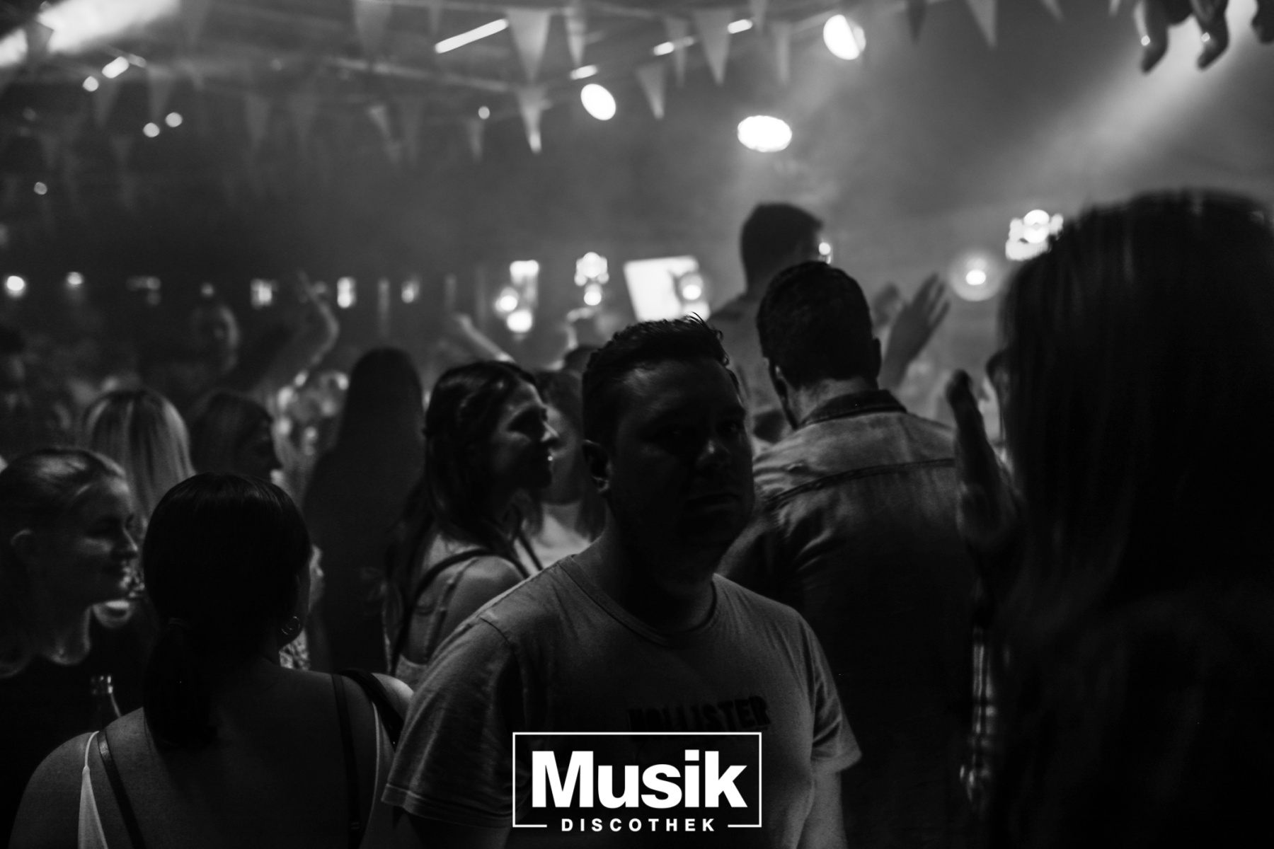 https://musik-discothek.disco2app.com/media/galleries/22/photos/976.jpg