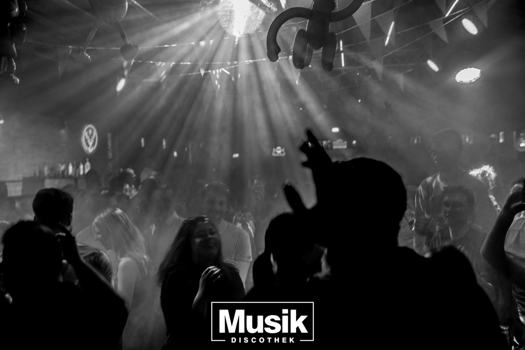 https://musik-discothek.disco2app.com/media/galleries/22/photos/977.jpg